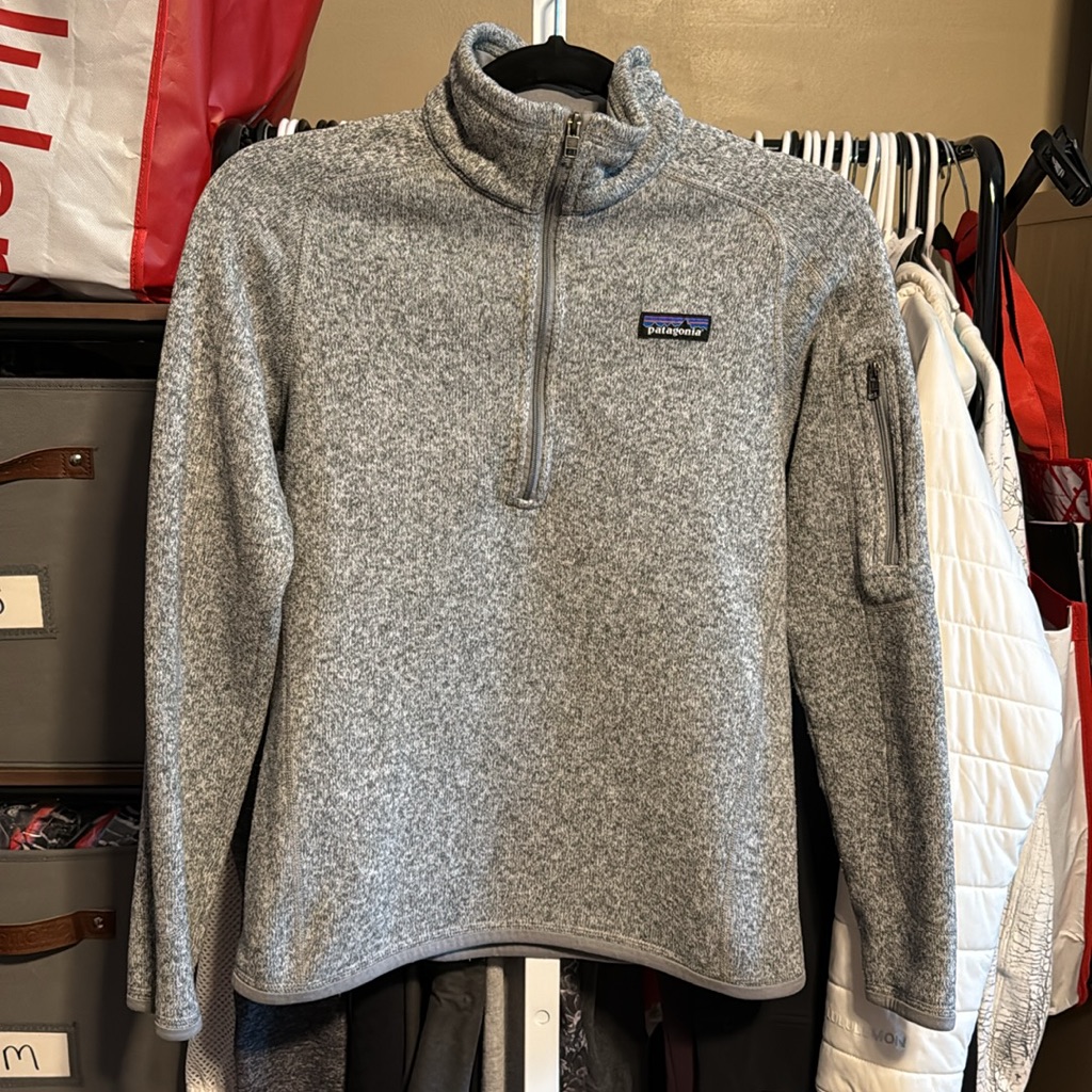 Women’s Patagonia Better Sweater 1/4 Zip Waist Length Sz Small Birch White Grey